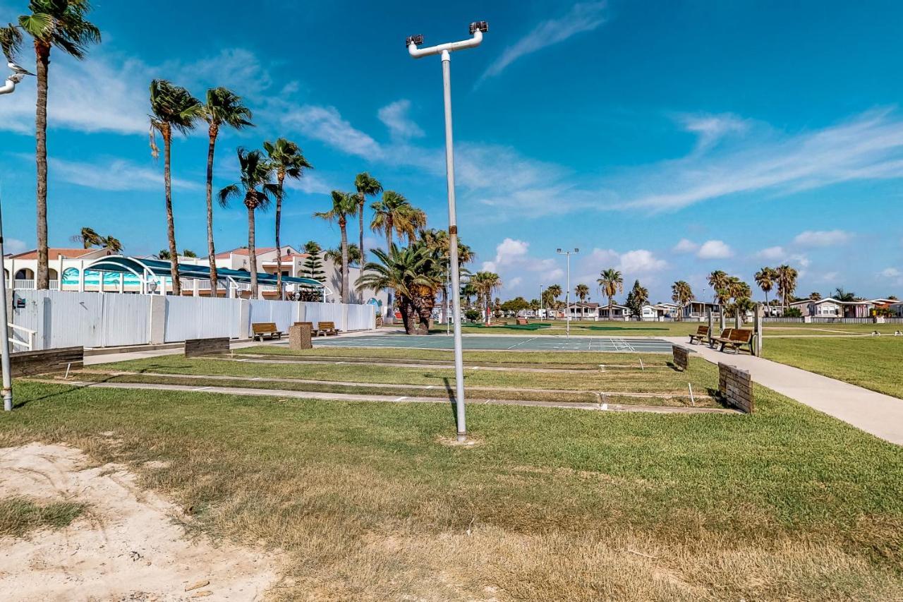 Long Island Village Unit 638 Sand Dollar Drive Port Isabel Exterior photo